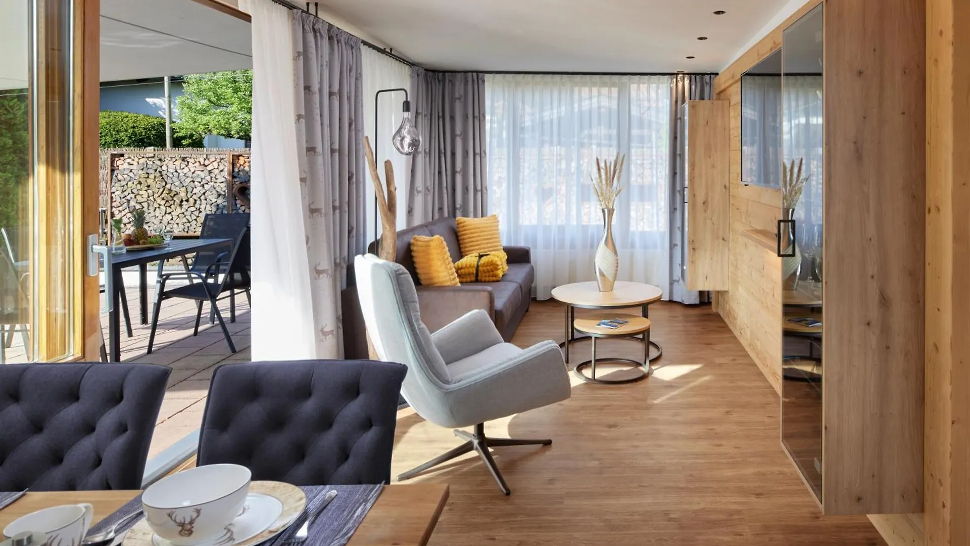 11 Zentrale Hotels nahe der Staatsgalerie im Hohen Schloss