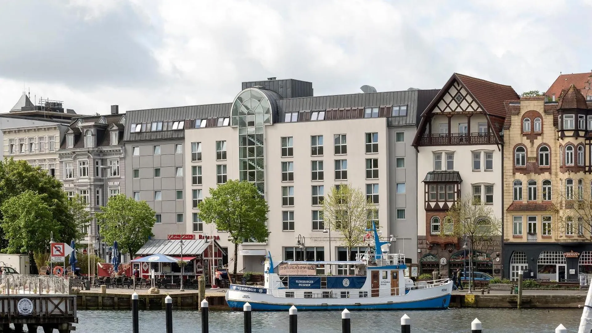 4 Zentrale Hotels nahe Ev. Kindergarten Munkbrarup im Check