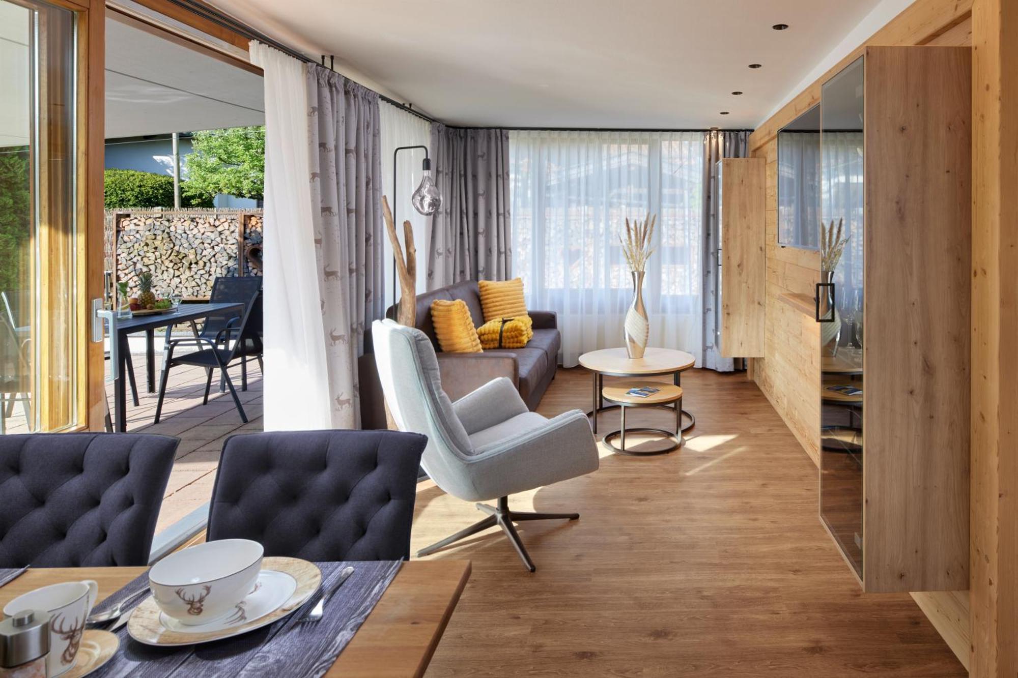 11 Zentrale Hotels nahe der Staatsgalerie im Hohen Schloss