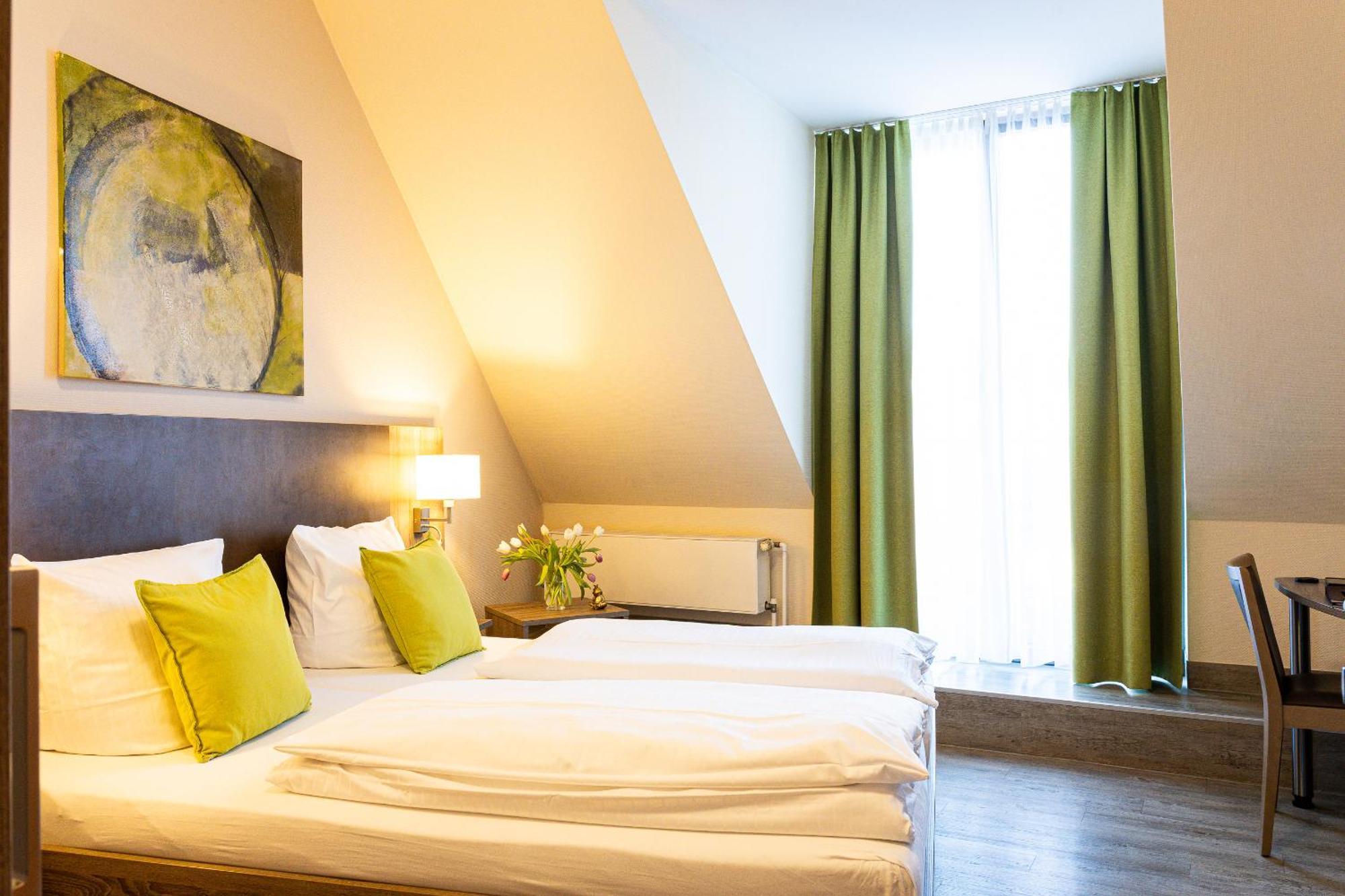 Wo übernachten an der Römerbrücke: 4 Hotels in Trier