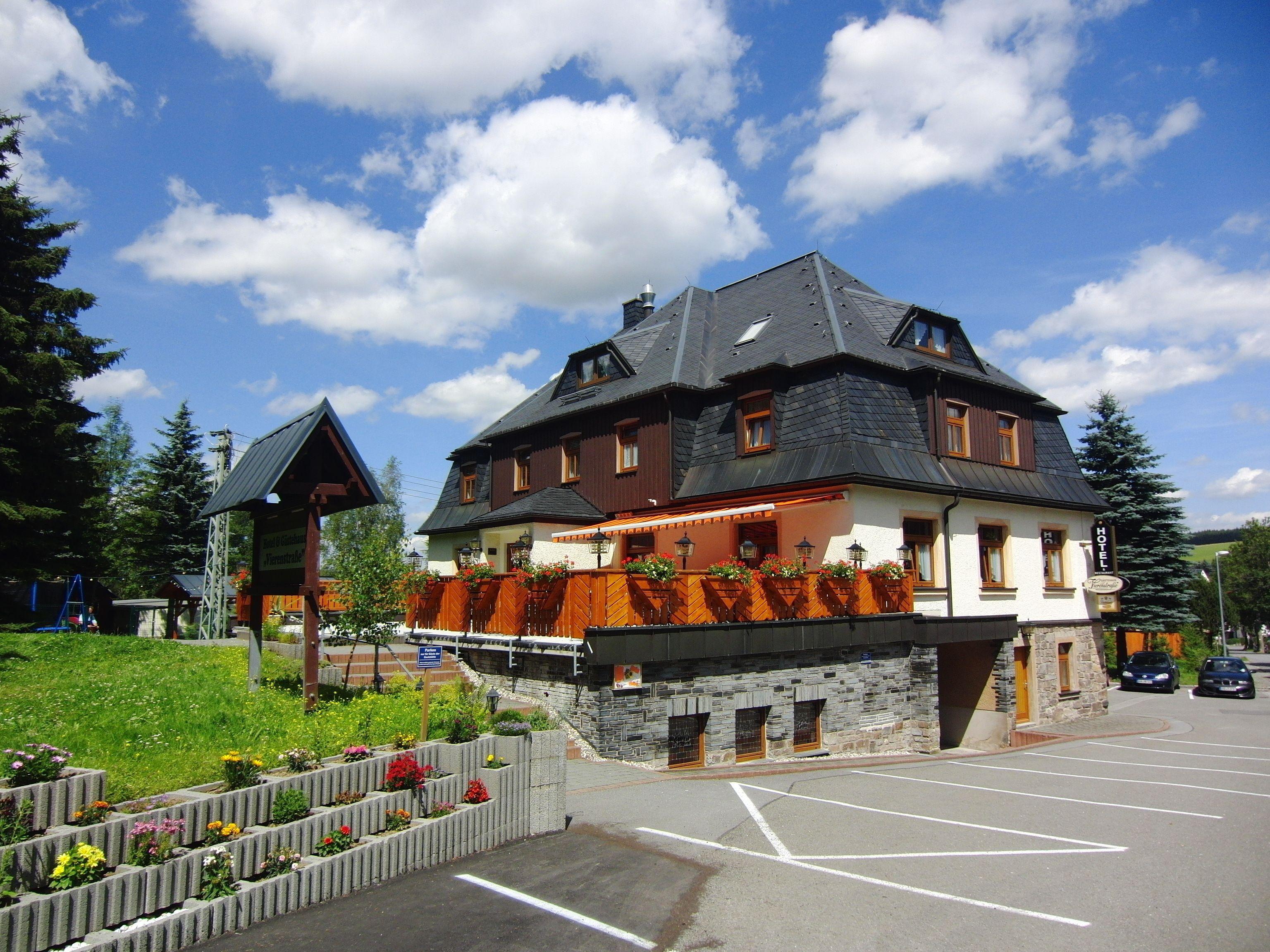 5 Familienhotels nahe Skiareál Novako, die sich lohnen